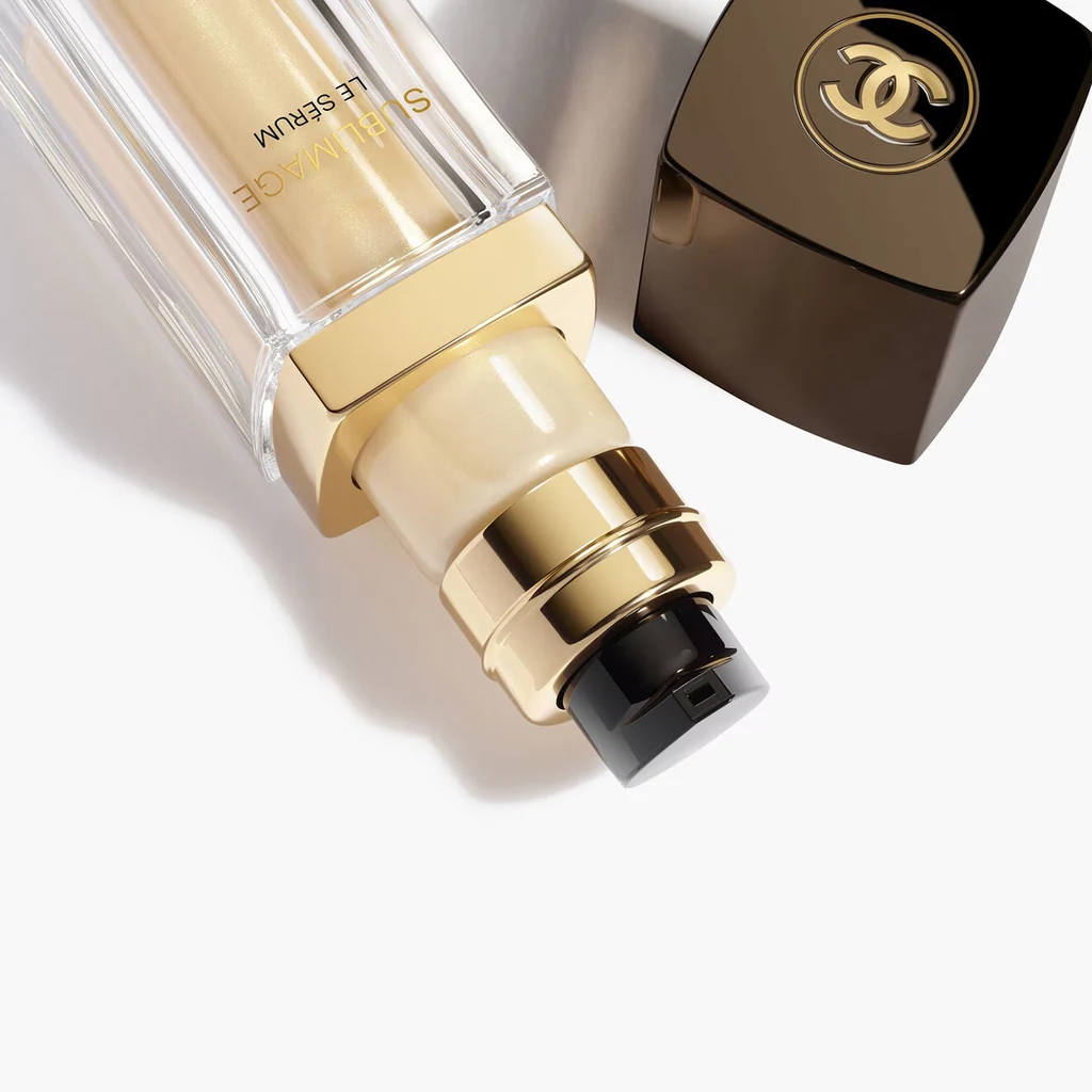 Sublimage Le Sérum Ultimate Serum: Rejuvenates and Redefines - 30 ml - Image 2