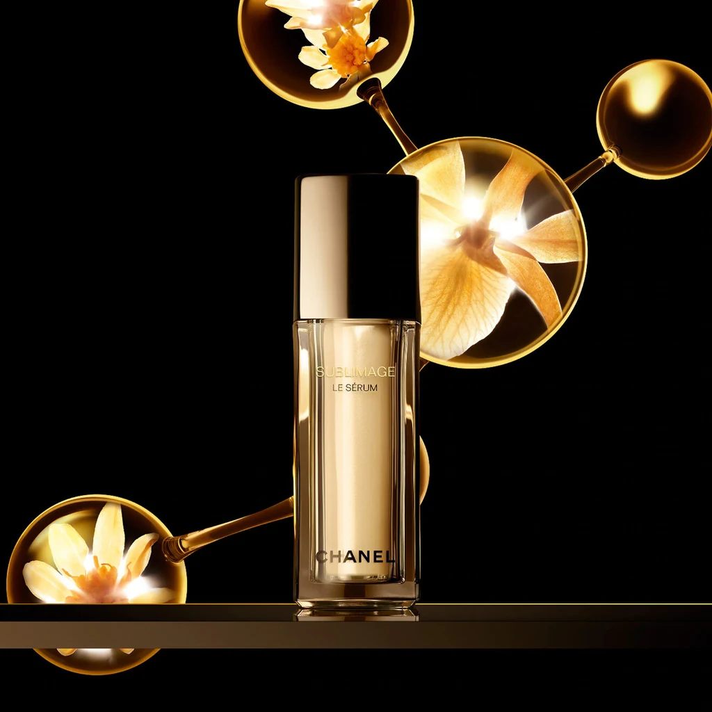 Sublimage Le Sérum Ultimate Serum: Rejuvenates and Redefines - 30 ml - Image 4