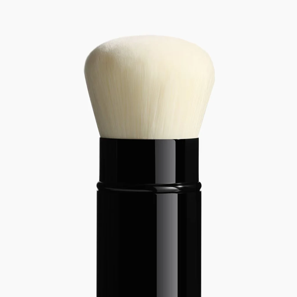 Pinceau Kabuki Retractable N°108 Retractable Powder Brush - Image 2
